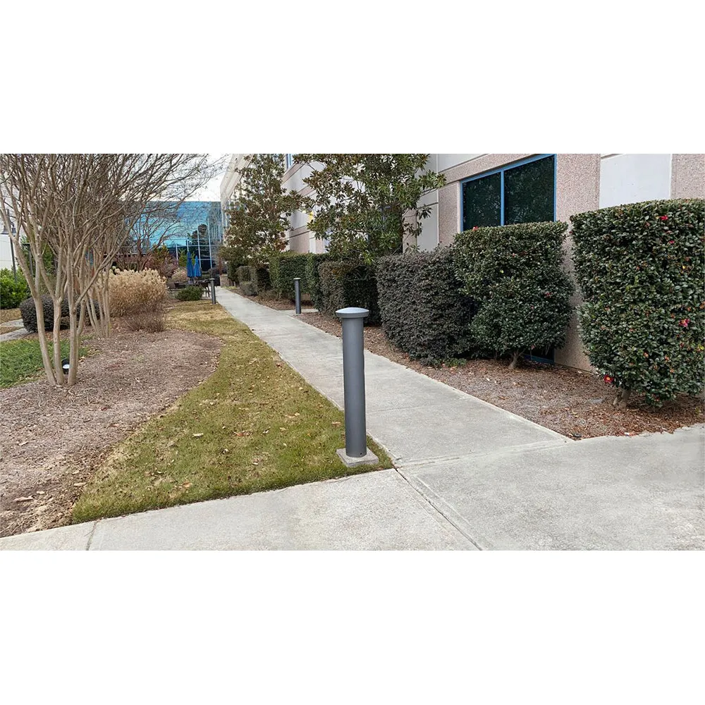 McGraw-Edison BRT6 Bollard and Pathway Light