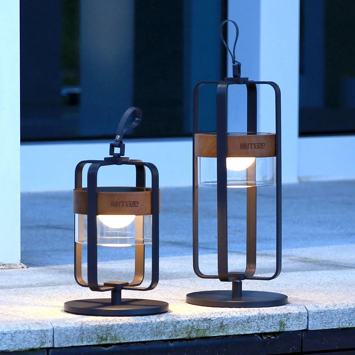 Satellite Outdoor Modern Charcoal Solar Light With Stand Large